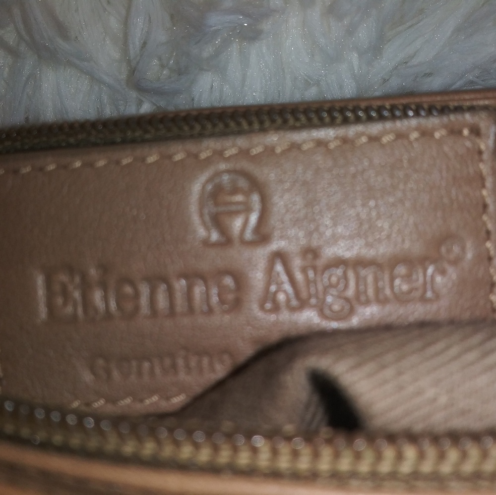 Purse - Picture 2 of 4